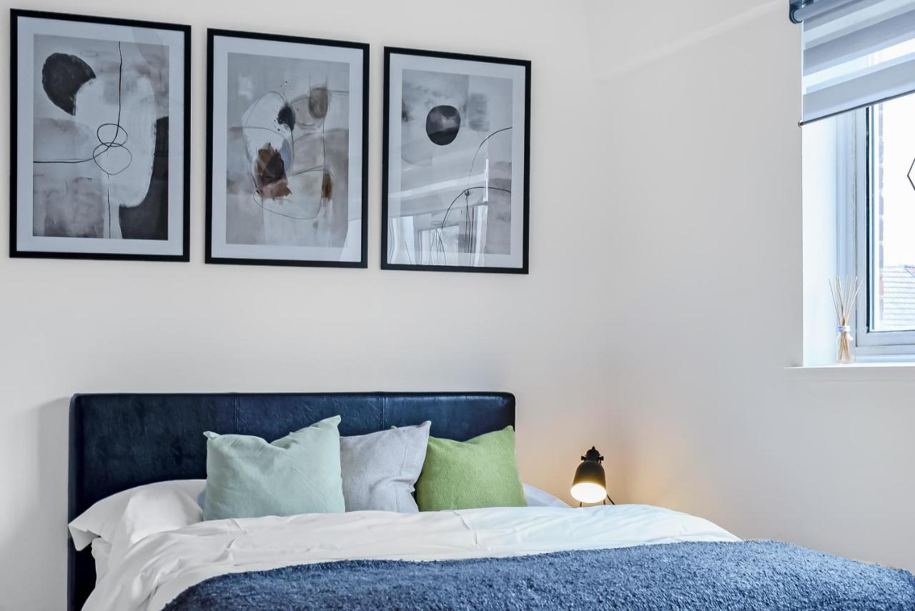 Stylish Excel 3 Bedroom Flat Лондон Екстер'єр фото
